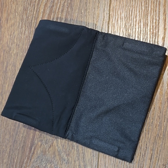 BUDDY POUCH BLACK MESH MAGNETIC WAIST BAG. #6579 - Picture 4 of 5